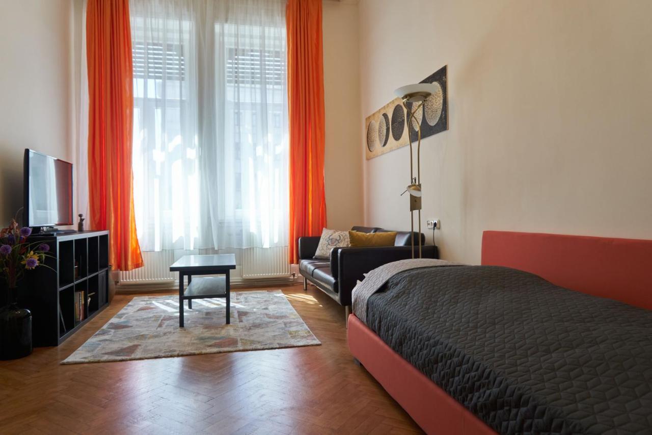 Ili apartment Budapest Bagian luar foto